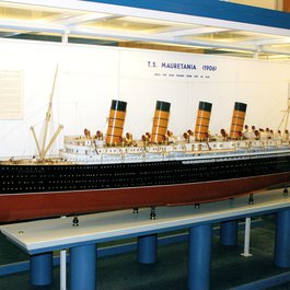 Science Museum, London Photo #9 by Hugh Llewelyn from flickr