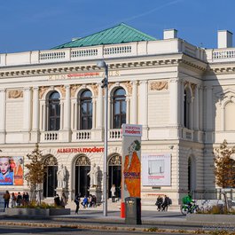 Albertina, Vienna Photo #2 by Sandor Somkuti from flickr