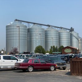Wall Drug Store, Rapid City Photo #5 by daveynin from flickr