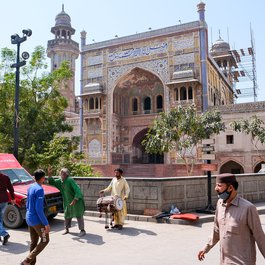 Masjid Wazir Khan, Lahore Photo #6 by Francisco Anzola from flickr