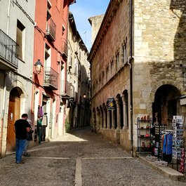 Besalú, Girona Photo #9 by Manolo Gómez from flickr