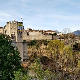 Besalú, Girona Photo #5 by Manolo Gómez from flickr