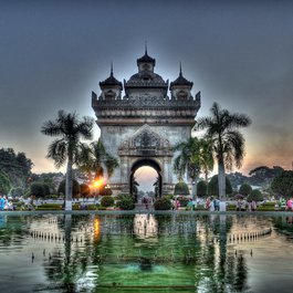 Patuxay Monument, Vientiane Photo #3 by Robert Lowe from flickr