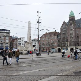 Dam Square, Amsterdam Photo #4 by Jorge Láscar from flickr