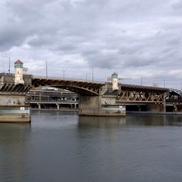 Burnside Bridge, Portland Photo #2 by Bill Reynolds from flickr