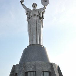 Ukrainian Motherland Monument, Kyiv Photo #8 by Jorge Láscar from flickr