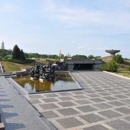 Motherland Monument, Kyiv (Kiev) Photo #9 by Jorge Láscar from flickr