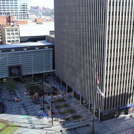 Fountain Square, Cincinnati Photo #5 by Eric O'Brien from flickr