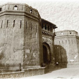 Shaniwar Wada, Pune Photo #1 by Ramnath Bhat from flickr