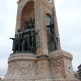 Taksim Square, Istanbul Photo #5 by Marco Zanferrari from flickr
