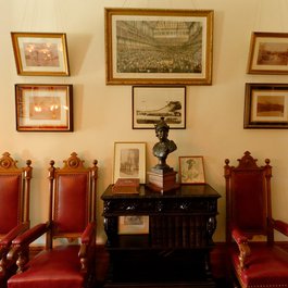 Iolani Palace, Honolulu Photo #4 by Daniel Ramirez from flickr