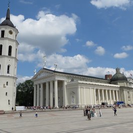 Gediminas Castle Tower, Vilnius Photo #3 by Bernt Rostad from flickr