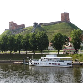 Gediminas Castle Tower, Vilnius Photo #6 by Bernt Rostad from flickr