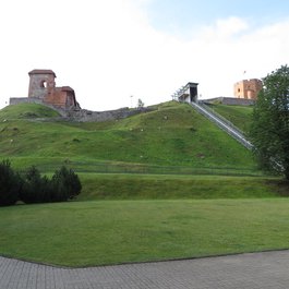 Gediminas Castle Tower, Vilnius Photo #7 by Bernt Rostad from flickr