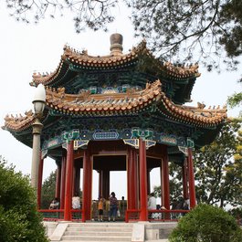 Jingshan Park, Beijing Photo #4 by Gary Todd from flickr