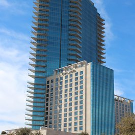 Fort Worth itinerary, Omni Fort Worth Hotel