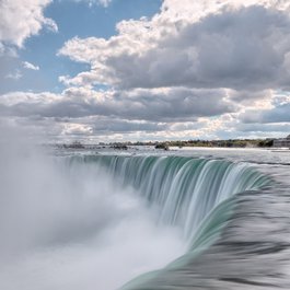 Horseshoe Falls, Niagara Falls Photo #4 by MustangJoe from pixabay