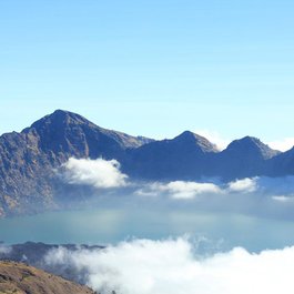Mount Rinjani, Lombok Photo #2 by wishknew from pixabay