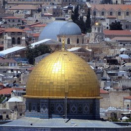 Church Of The Holy Sepulchre, Jerusalem Photo #5 by gunthersimmermacher from pixabay