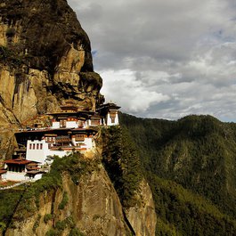 Paro Taktsang, Bhutan Photo #2 by donvikro from pixabay