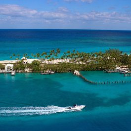 Paradise Island, Nassau Photo #2 by Lauren_vdM from pixabay