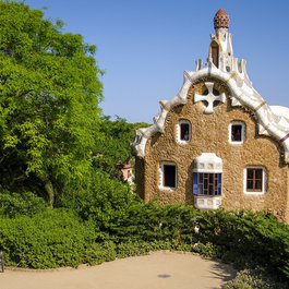 Park Güell, Barcelona Photo #3 by adibalea from pixabay