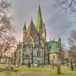 Nidaros Cathedral, Trondheim Photo #2 by Michelle_Raponi from pixabay
