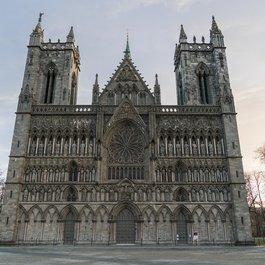 Nidaros Cathedral, Trondheim Photo #6 by Michelle_Raponi from pixabay