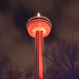 Skylon Tower, Niagara Falls Photo #1 by 70154 from pixabay