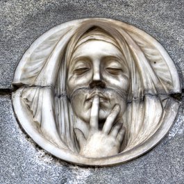 Recoleta Cemetery, Buenos Aires Photo #1 by HalloweenHJB from pixabay