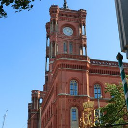 Rotes Rathaus, Berlin Photo #9 by Frank_P_AJJ74 from pixabay