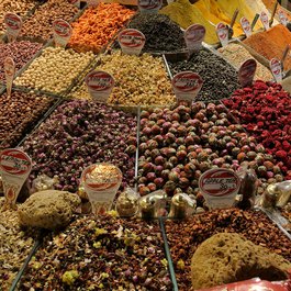 Grand Bazaar, Istanbul Photo #3 by foursummers from pixabay