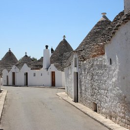 Trullo, Puglia Photo #6 by Samueles from pixabay