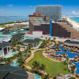 Cancún, Cancun Photo #9 by jarmoluk from pixabay