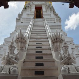 Wat Rong Khun - White Temple, Chiang Rai Photo #6 by Pongdanai from pixabay