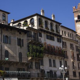 Verona, Italy Photo #4 by Pauline_17 from pixabay
