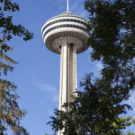Skylon Tower, Niagara Falls Photo #2 by jarvy from pixabay
