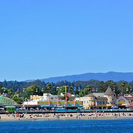 Santa Cruz Beach Boardwalk, California Photo #1 by distelAPPArath from pixabay