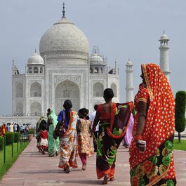 Taj Mahal, Agra Photo #6 by nonmisvegliate from pixabay
