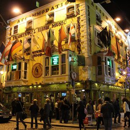 Temple Bar, Dublin Photo #3 by Maguiss from pixabay