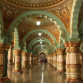 Mysore Palace, Mysore Photo #9 by vigneshgangan from pixabay