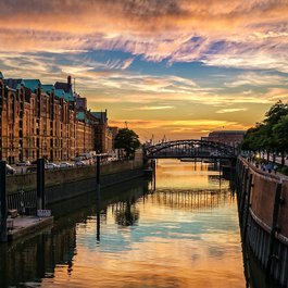 Speicherstadt, Hamburg Photo #2 by liggraphy from pixabay