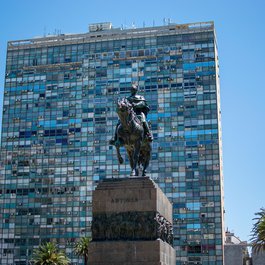 Montevideo, Uruguay Photo #4 by thegermankid from pixabay