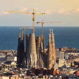 Sagrada Família, Barcelona Photo #4 by milesz from pixabay
