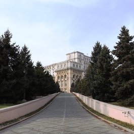 Palace Of Parliament, Bucharest Photo #6 by mary1826 from pixabay