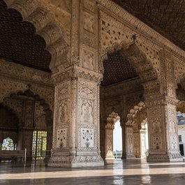 New Delhi, India Photo #1 by enjoytheworld from pixabay