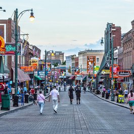 Beale Street, Memphis Photo #2 by BruceEmmerling from pixabay