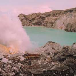 Ijen, Indonesia Photo #5 by iqbalnuril from pixabay