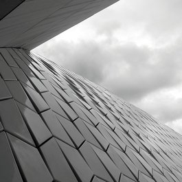 Maat, Lisbon Photo #2 by hempelfrankfurt from pixabay