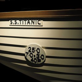 Titanic Belfast, Belfast Photo #2 by aitoff from pixabay